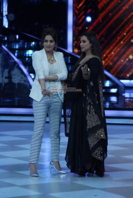 Rani Mukherjee promotes film 'Mardaani' on the sets of 'Jhalak Dikkhla Jaa 7'