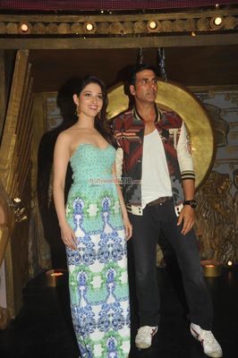 Stars promote film 'ENTERTAINMENT' on the sets of 'Entertainment Ke Liye Kuch Bhi Karega'