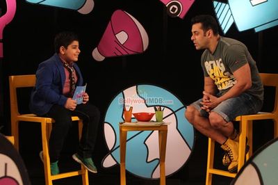 Salman Khan promotes film 'KICK' on Disney show Captain Tiao