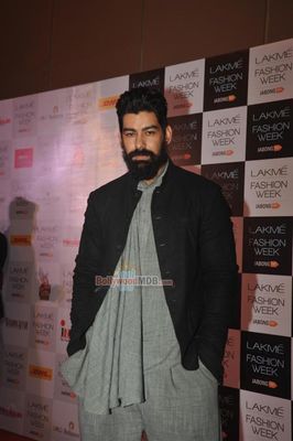 Hot Celebs at Lakme Fashion Week Winter / Festive 2014 Curtain Raiser