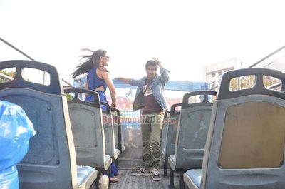 Varun Dhawan and Nargis Fakhri take BEST bus ride to promote film 'MAIN TERA HERO'