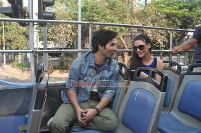 Varun Dhawan and Nargis Fakhri take BEST bus ride to promote film 'MAIN TERA HERO'