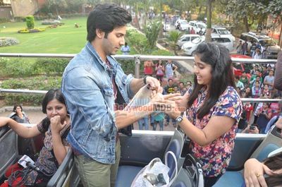 Varun Dhawan and Nargis Fakhri take BEST bus ride to promote film 'MAIN TERA HERO'