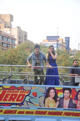 Varun Dhawan and Nargis Fakhri take BEST bus ride to promote film 'MAIN TERA HERO'