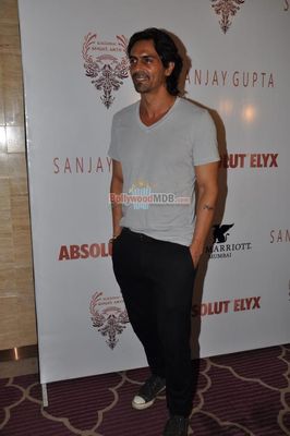 Bolly Celebs at ABSOLUT ELYX party hosted by Sanjay Gupta