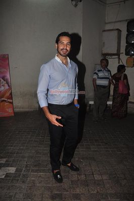 Top Bollywood Celebs at 'GULAAB GANG' special screening