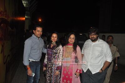 Top Bollywood Celebs at 'GULAAB GANG' special screening
