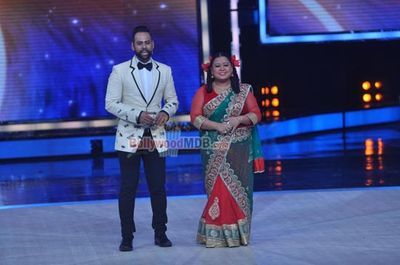 Amitabh Bachchan promotes 'Bhootnath Returns' on the Grand Finale of India's Got Talent Season 5