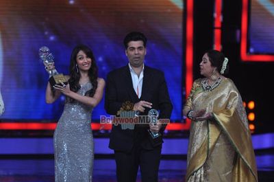 Amitabh Bachchan promotes 'Bhootnath Returns' on the Grand Finale of India's Got Talent Season 5