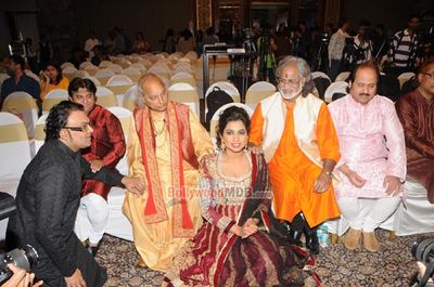 Launch of Shreya Ghoshal\'s first ghazal album HUMNASHEEN by Pandit Jasraj and Sanjay Leela Bhansali