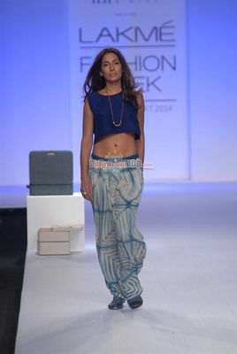 Monica Dogra walks the ramp for Morarka Arts show at LFW Summer Resort 2014