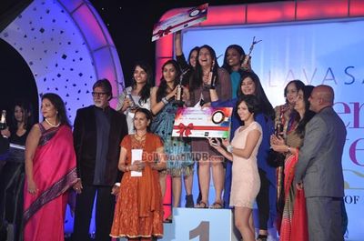 Amitabh Bachchan, Neha Sharma, Jackky Bhagnani at the Lavasa Women's Drive 2014 Awards Ceremony