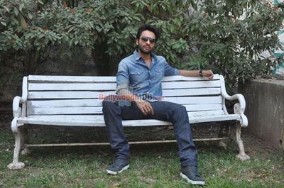 Jackky Bhagnani & Neha Sharma promote 'Youngistaan' on TV Show 'Dil Dosti And Dance' sets