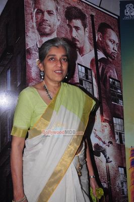 Neha Dhupia, Irrfan Khan among Bolly Celebs at film 'ANKHON DEKHI' premiere