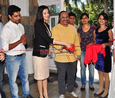 Divya Khosla Kumar, Lesle Lewi at the Indian Photography Edition Exhibition opening
