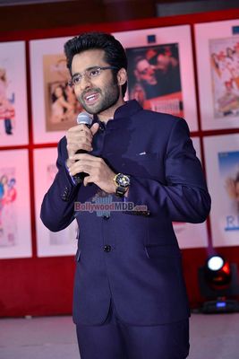 Bolly Celebs at 25 films completion celebrations party of Vashu Bhagnani