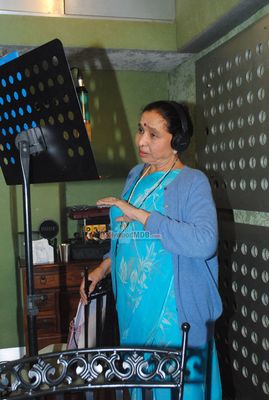 Asha Bhosle & Bappi Lahiri at the song recording for 'MAHASATI MAINA SUNDARI'
