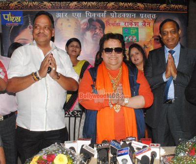 Asha Bhosle & Bappi Lahiri at the song recording for 'MAHASATI MAINA SUNDARI'