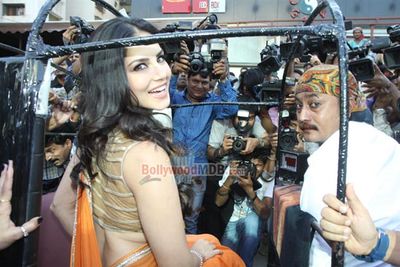 Sunny Leone and Divya Dutta at film 'RAGINI MMS - 2' success celebrations