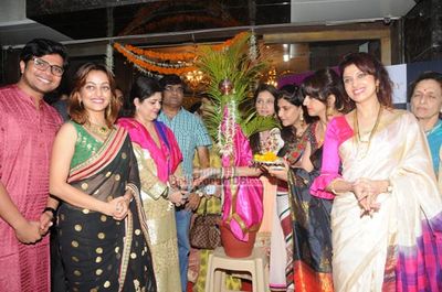 Varsha Usgaonkar, Manasi Naik at Gudi Padwa celebrations of Popley Group