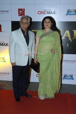 Amitabh Bachchan with his family at film 'KOCHADAIIYAAN' first look launch