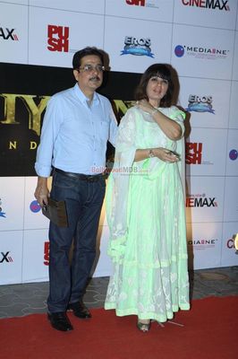 Amitabh Bachchan with his family at film 'KOCHADAIIYAAN' first look launch