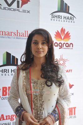 Bollywood Celebs honoured by Governor of Maharashtra Shri K. Sankaranarayan at the Dadasaheb Phalke Academy Awards
