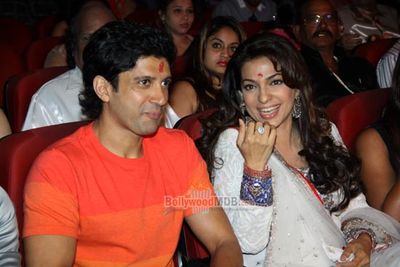 Bollywood Celebs honoured by Governor of Maharashtra Shri K. Sankaranarayan at the Dadasaheb Phalke Academy Awards