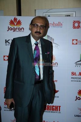 Bollywood Celebs honoured by Governor of Maharashtra Shri K. Sankaranarayan at the Dadasaheb Phalke Academy Awards
