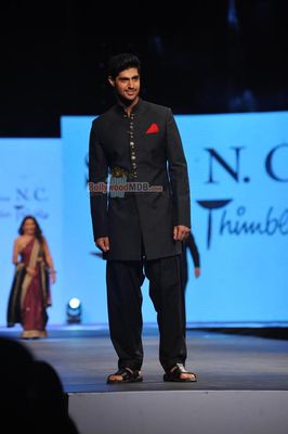 Bolly Celebs walk the ramp at 'Caring with Style' 9th Annual Fashion Show