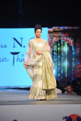 Bolly Celebs walk the ramp at 'Caring with Style' 9th Annual Fashion Show