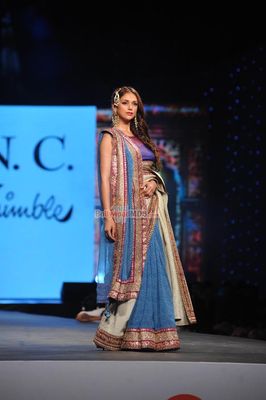 Bolly Celebs walk the ramp at 'Caring with Style' 9th Annual Fashion Show