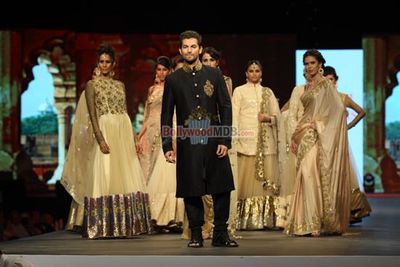 Bolly Celebs walk the ramp at 'Caring with Style' 9th Annual Fashion Show
