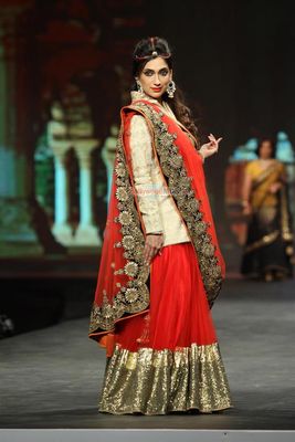 Bolly Celebs walk the ramp at 'Caring with Style' 9th Annual Fashion Show