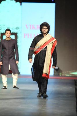 Bolly Celebs walk the ramp at 'Caring with Style' 9th Annual Fashion Show