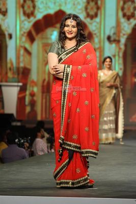Bolly Celebs walk the ramp at 'Caring with Style' 9th Annual Fashion Show