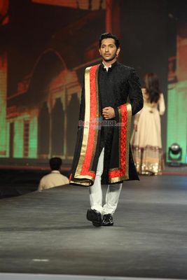 Bolly Celebs walk the ramp at 'Caring with Style' 9th Annual Fashion Show