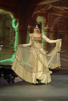 Bolly Celebs walk the ramp at 'Caring with Style' 9th Annual Fashion Show