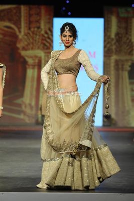 Bolly Celebs walk the ramp at 'Caring with Style' 9th Annual Fashion Show