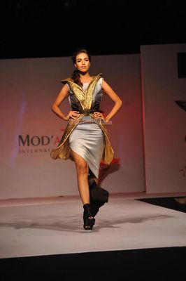 Hot Bollywood Celebs at the Mod'Art International Annual graduating fashion show