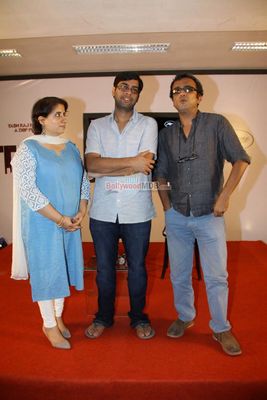 Directors Dibakar Banerjee and Kanu Behl and producer Guneet Monga at film TITLI press meet