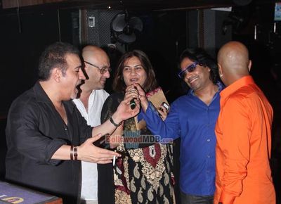Bolly Celebs at Boogie Woogie Karaoke Party