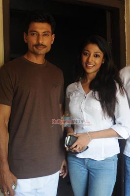 Stars on the sets of bilingual film 'Auroni Taukhon' (Tryst with Destiny)