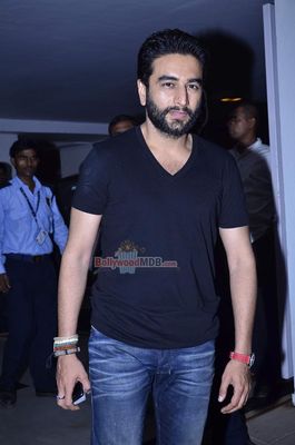 Hot Bolly Celebs at Karan Johar's 42nd birthday party