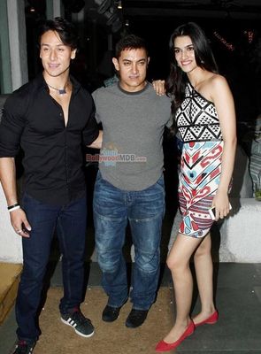 Stars at film 'HEROPANTI' success party