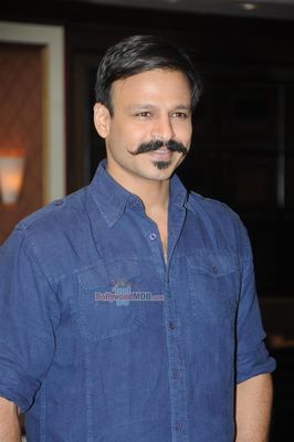 Bolly Celebs at the book launch of Haider, Omkara and Maqbool