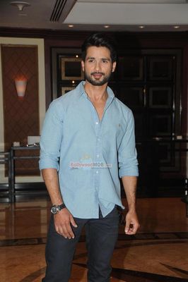 Bolly Celebs at the book launch of Haider, Omkara and Maqbool