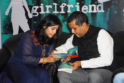Kriti Sanon, Ekta Kapoor, Mohit Suri at the launch of Chetan Bhagat's book Half Girlfriend