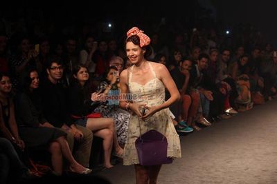 Kalki Koechlin and Cyrus Broacha walk the ramp for stylist Ami Patel at the Myntra Fashion Weekend 2014