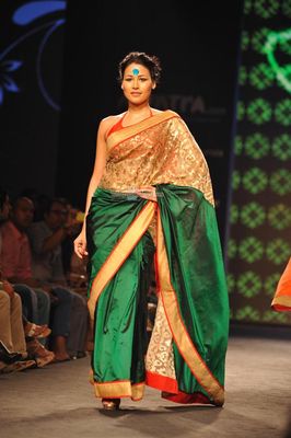 Mandira Bedi and Gutthi aka Sunil Grover present Joi de Vivre Collection at the Myntra Fashion Weekend 2014